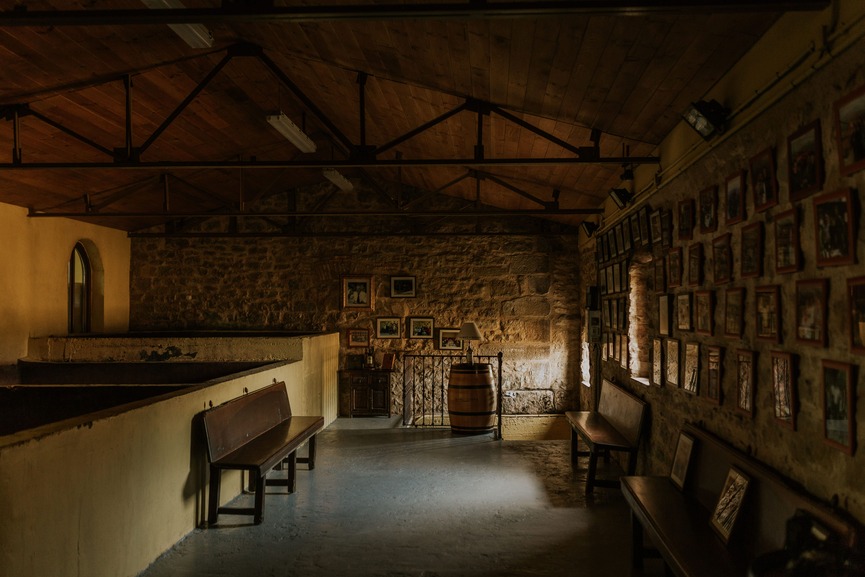 entrada-bodega-gomez-de-segura