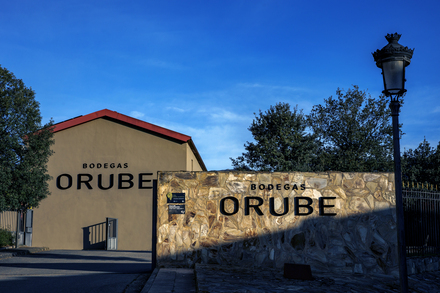 Bodegas Orube-Fachada (1)